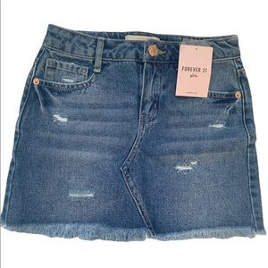 Forever 21 Girls Denim skirt size 7/8.